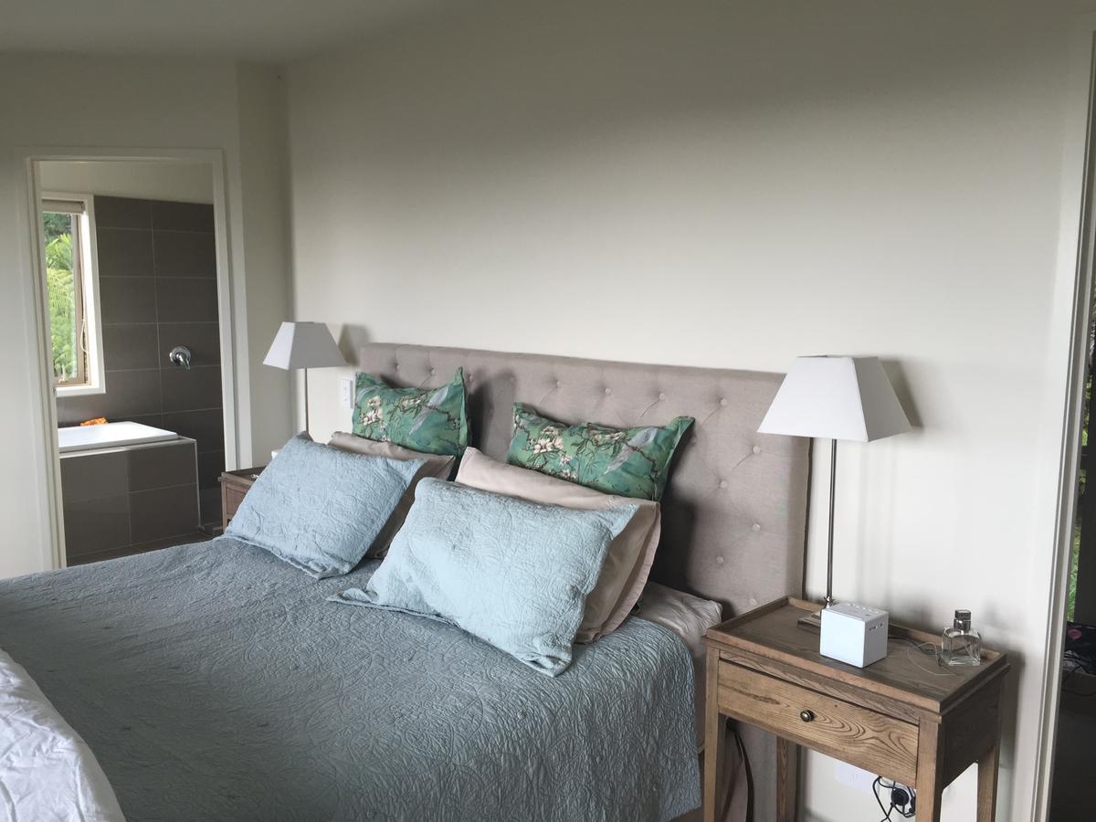 Hahei Sea Vista Bed & Breakfast エクステリア 写真